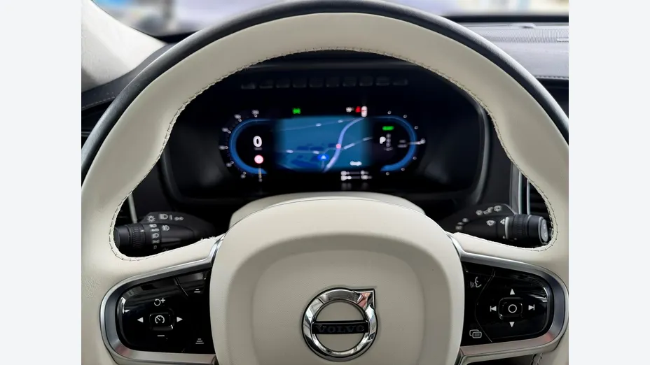 VOLVO XC90 -