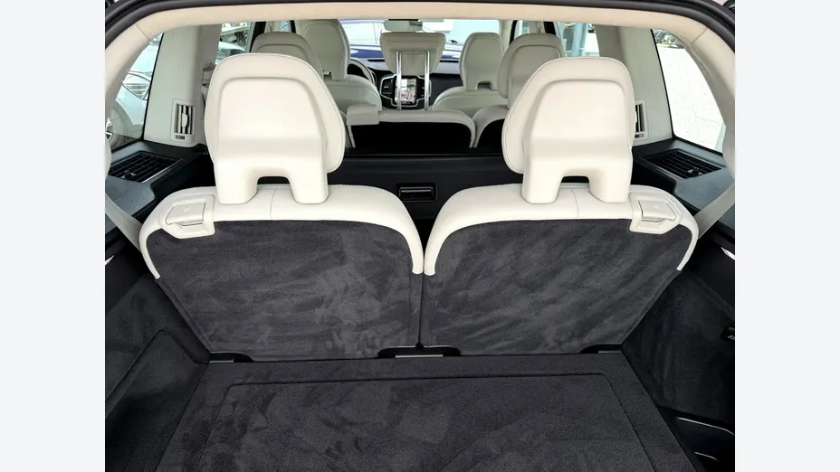 VOLVO XC90 -