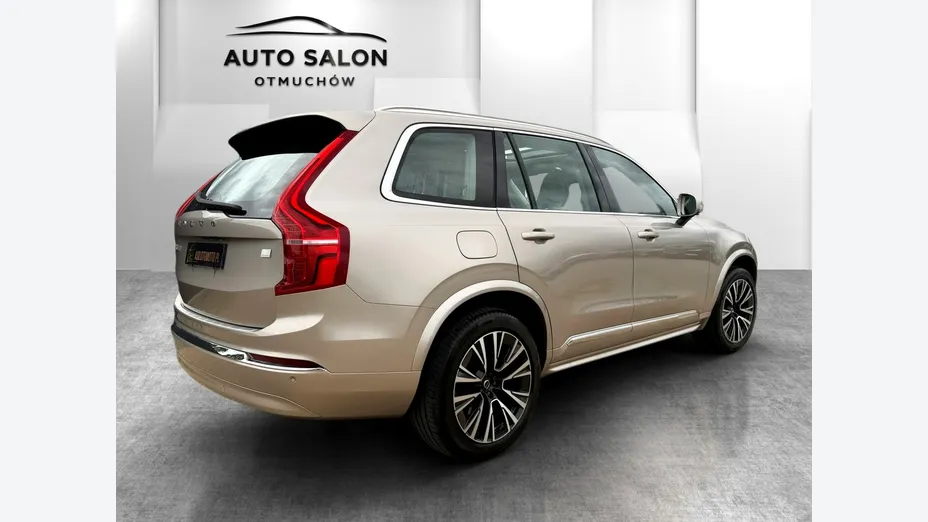 VOLVO XC90 -