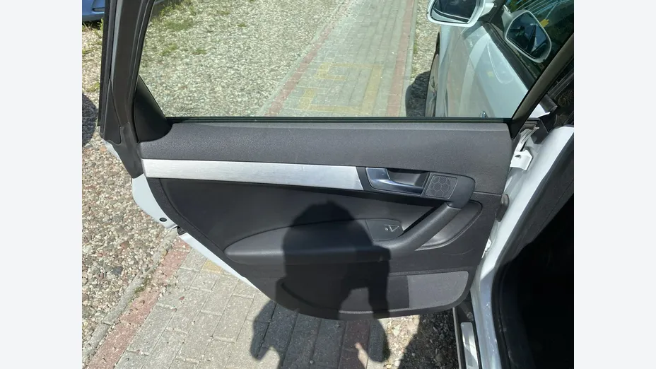 AUDI A4 -