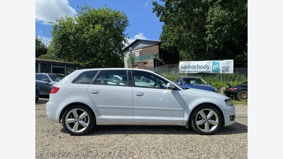 AUDI A4 -