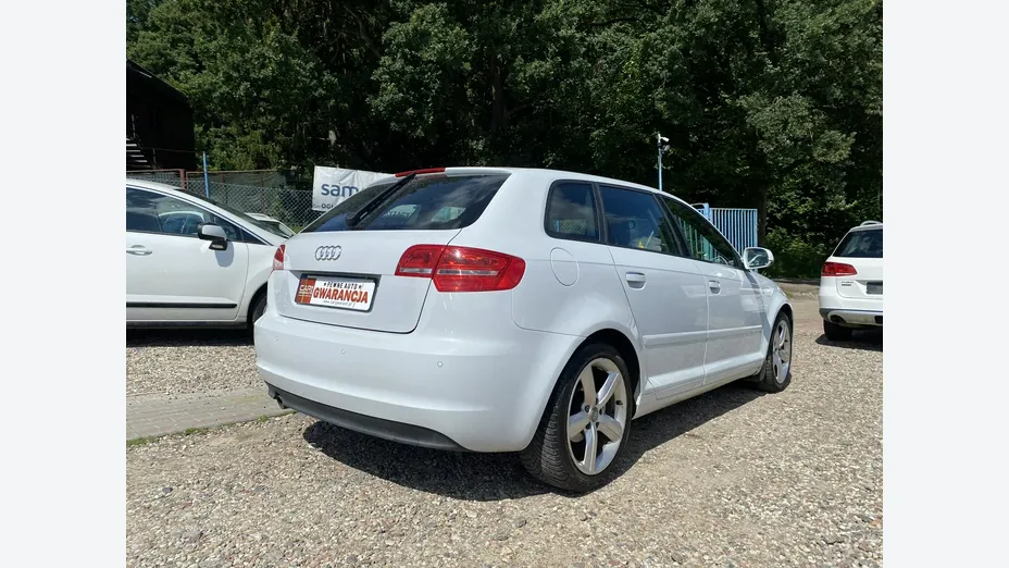 AUDI A4 -