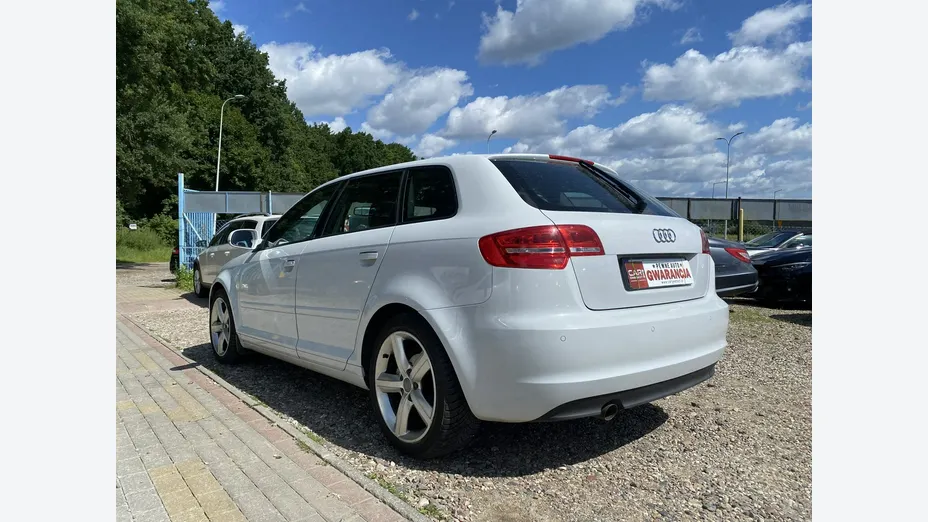 AUDI A4 -