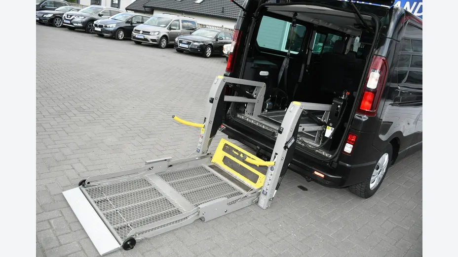 RENAULT Trafic -