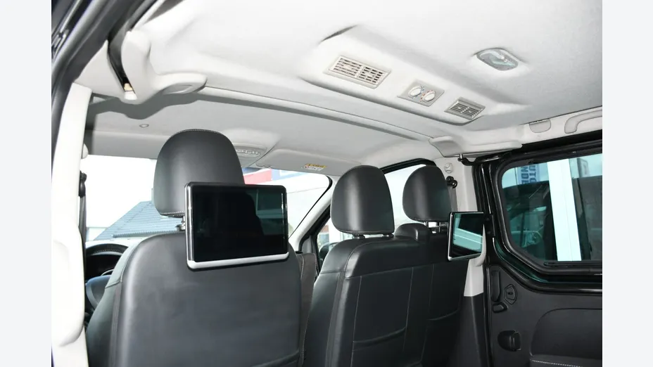 RENAULT Trafic -