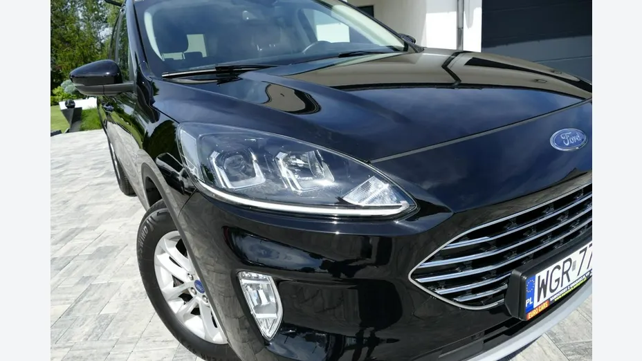 FORD Kuga -