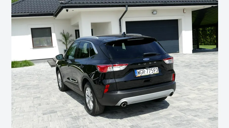 FORD Kuga -