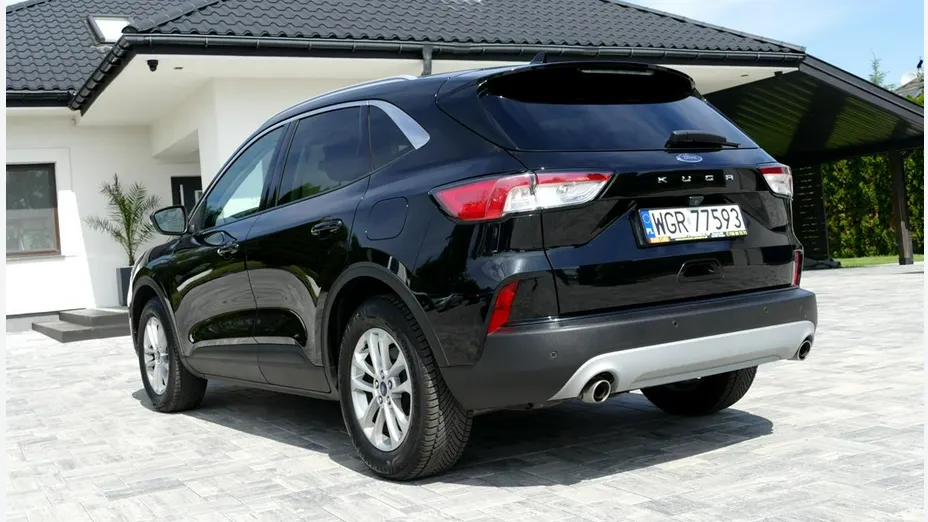 FORD Kuga -