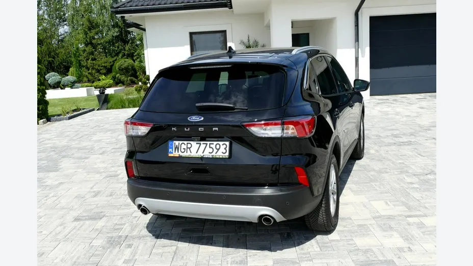 FORD Kuga -