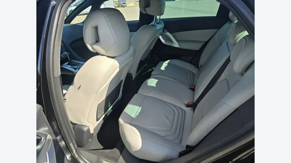 CITROEN DS5 -