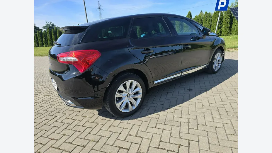 CITROEN DS5 -