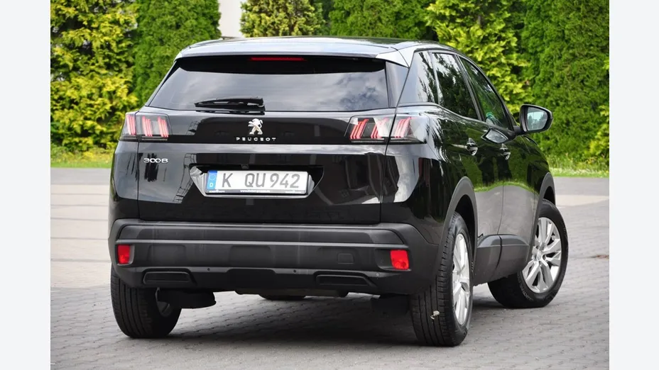 PEUGEOT 3008 -