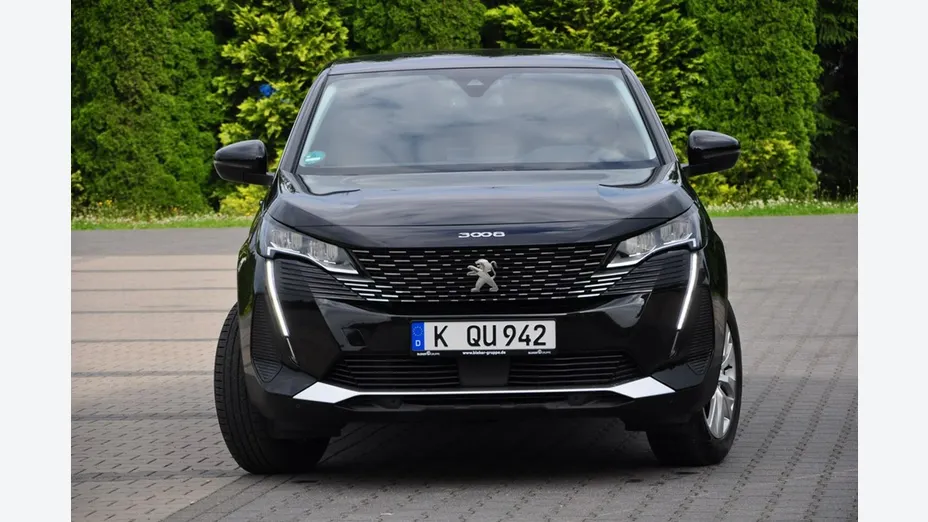 PEUGEOT 3008 -