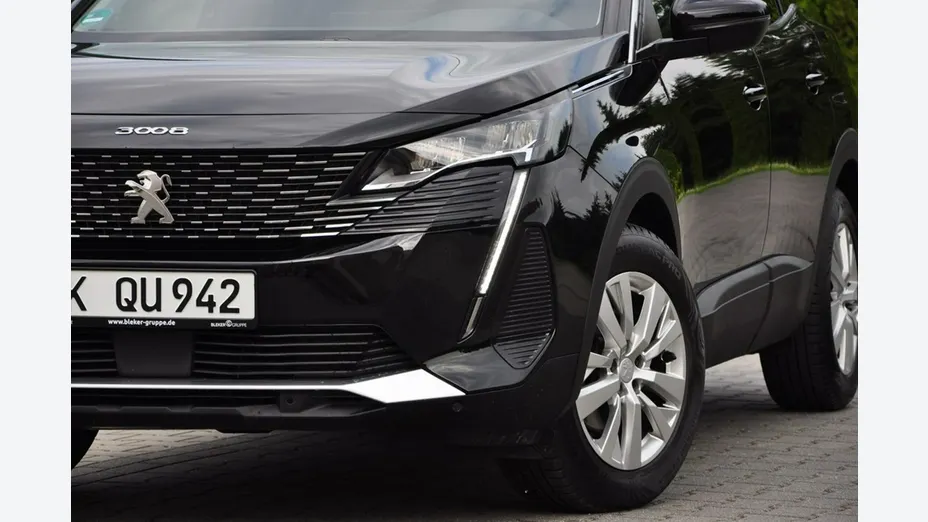 PEUGEOT 3008 -