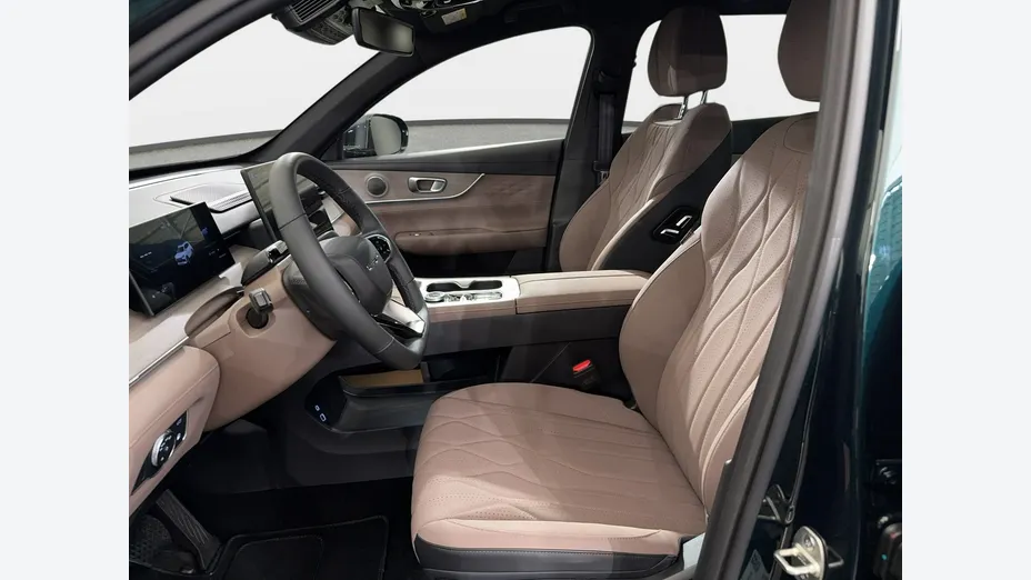 CHERY Tiggo 8 Tiggo 8 1.5 T-GDI Super Hybrid Prestige DCT