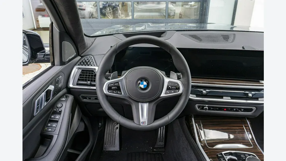 BMW X7 -