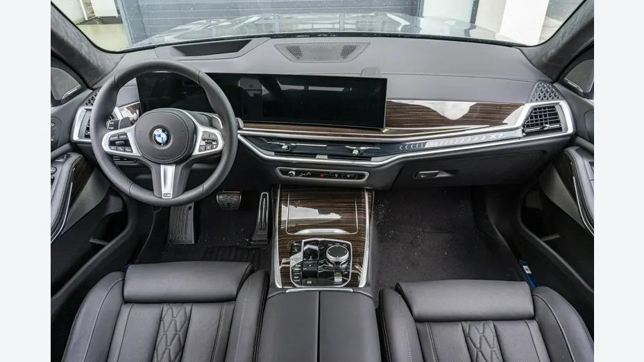 BMW X7 -