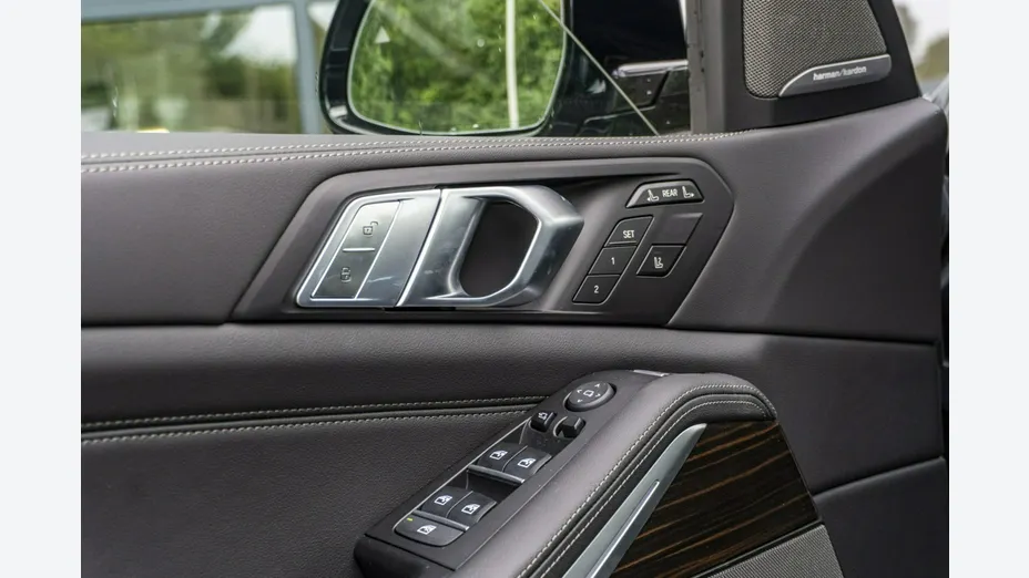 BMW X7 -