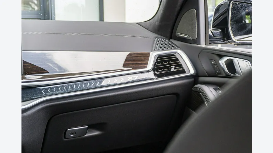 BMW X7 -