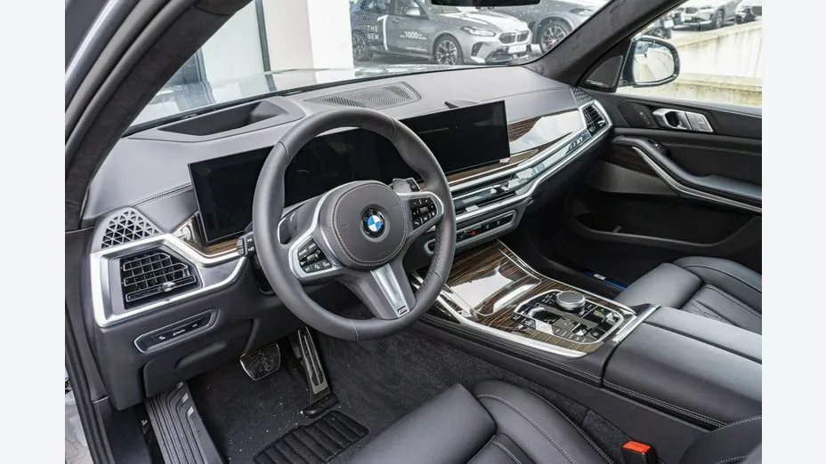 BMW X7 -