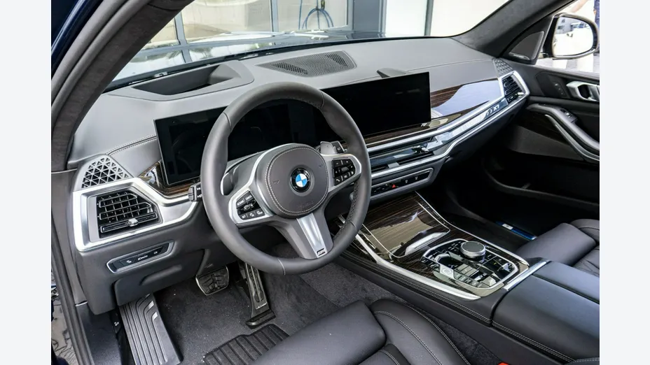 BMW X7 -
