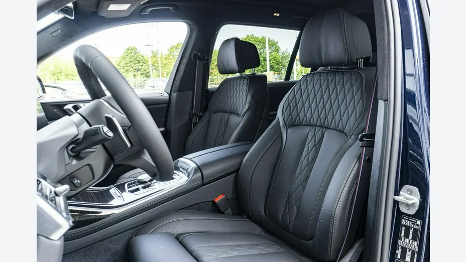 BMW X7 -