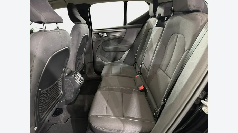 VOLVO XC40 -