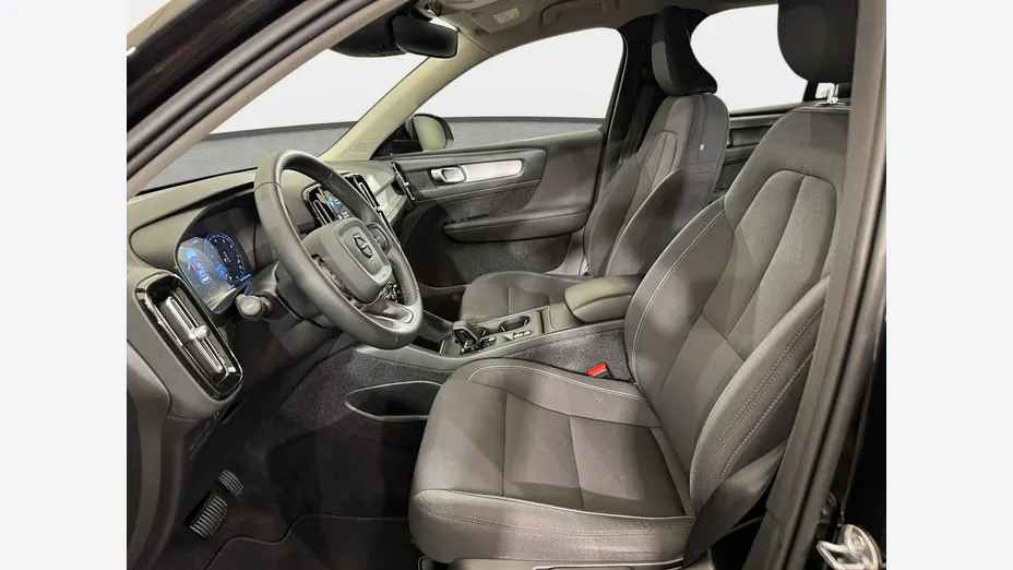 VOLVO XC40 -