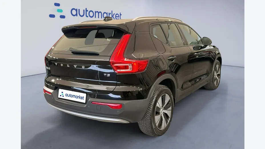 VOLVO XC40 XC40 T3 Momentum Pro aut