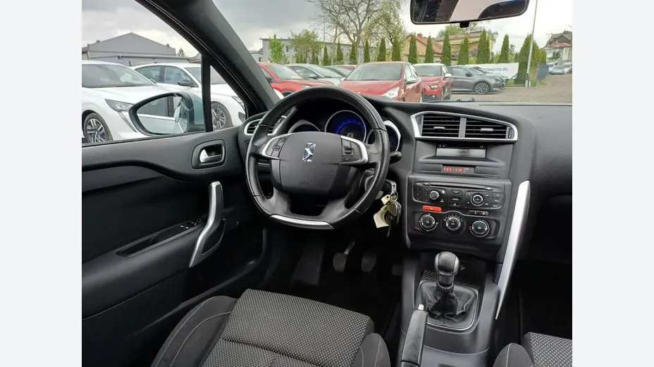 CITROEN DS4 -