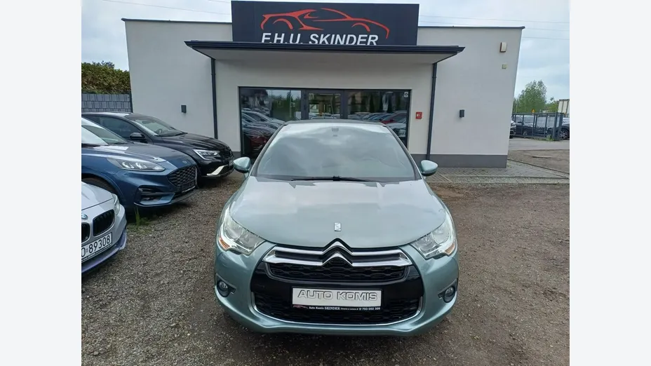 CITROEN DS4 -
