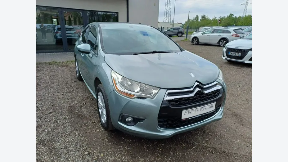 CITROEN DS4 -