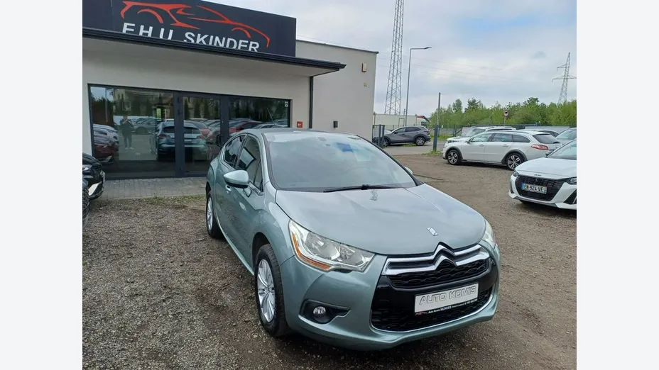 CITROEN DS4 -