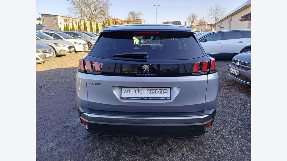 PEUGEOT 3008 -
