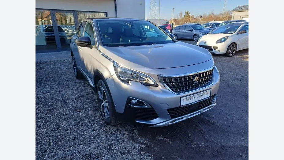 PEUGEOT 3008 -
