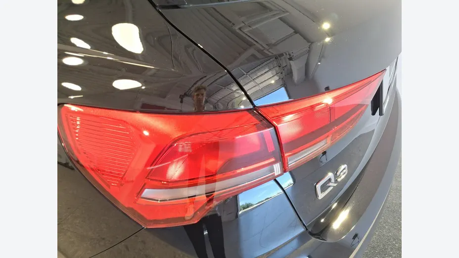 AUDI Q3 -
