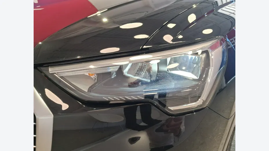 AUDI Q3 -
