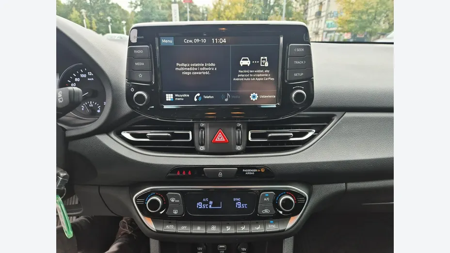 HYUNDAI i30 -