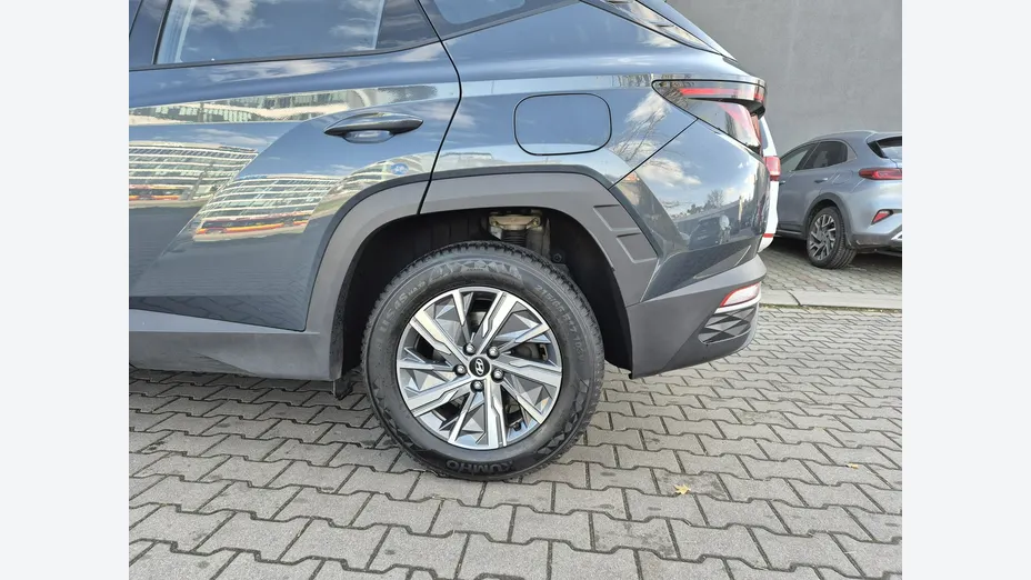 HYUNDAI Tucson -