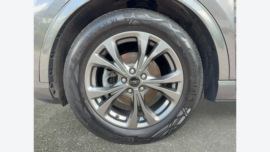 FORD Kuga -