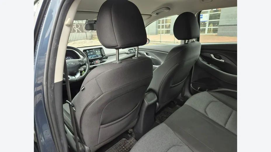 HYUNDAI i30 -