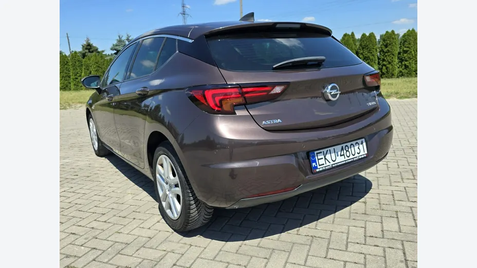 OPEL Astra -