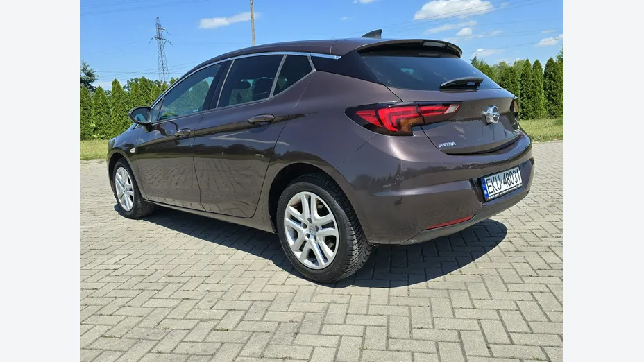 OPEL Astra -
