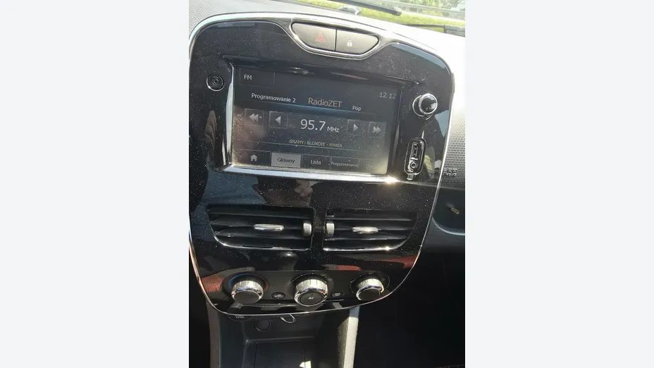RENAULT Clio -
