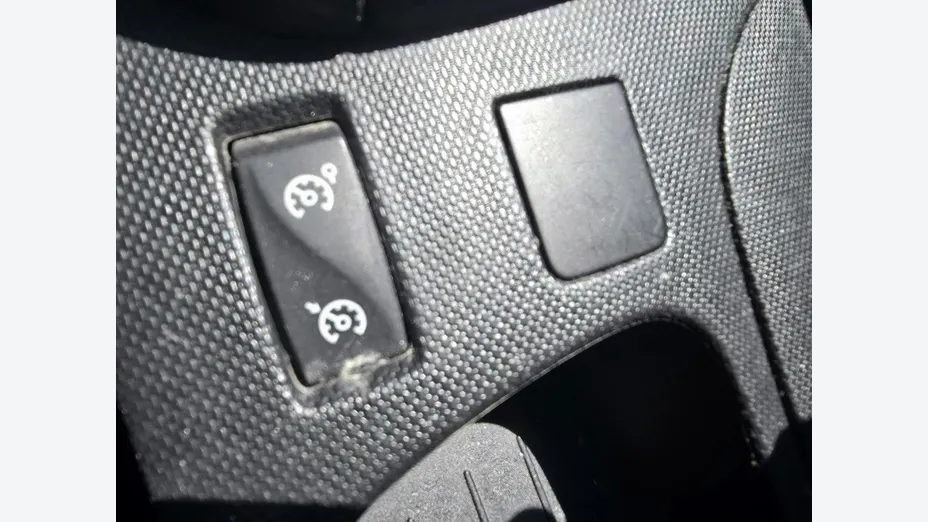 RENAULT Clio -