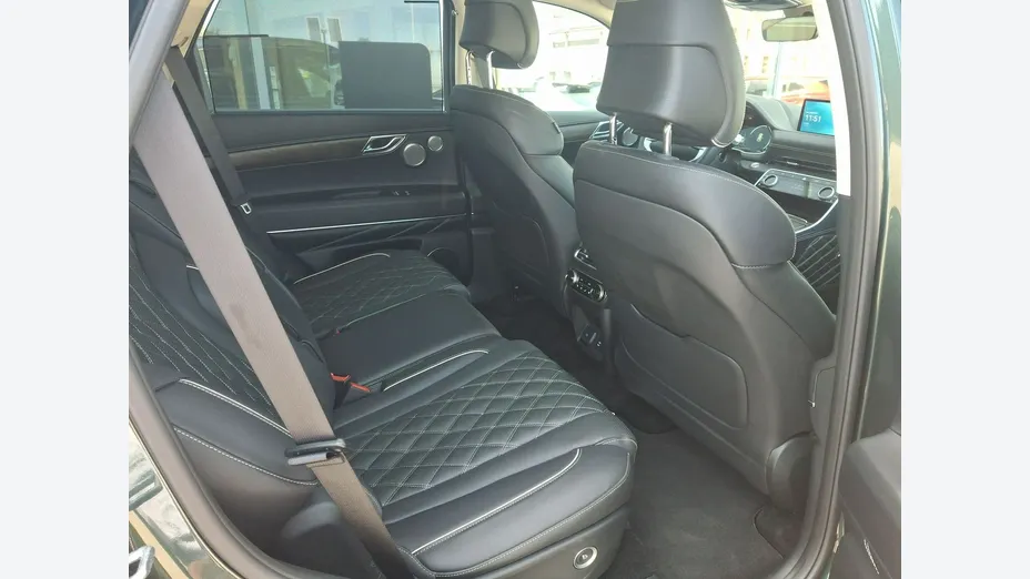 Genesis GV80 -