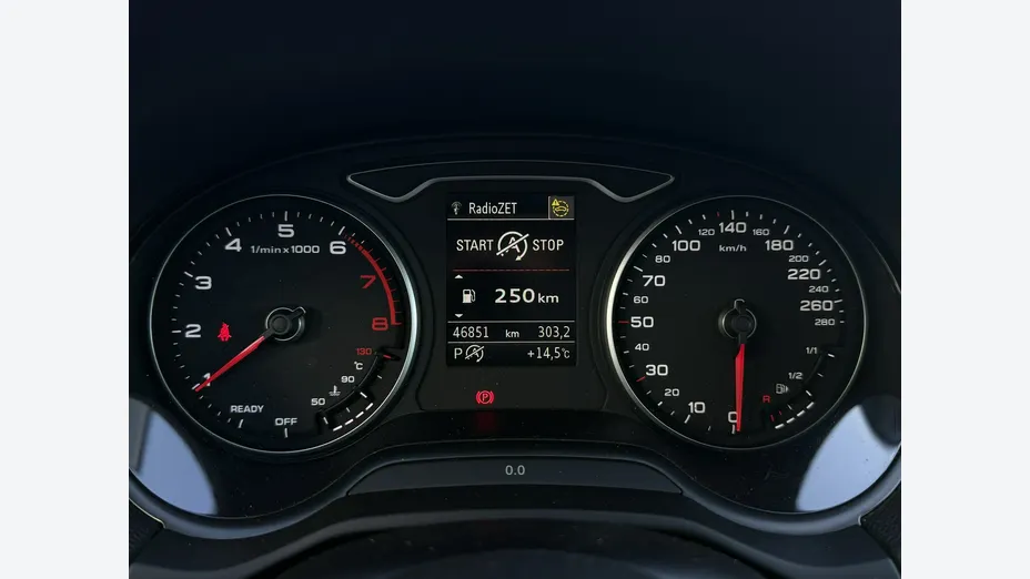 AUDI Q2 -