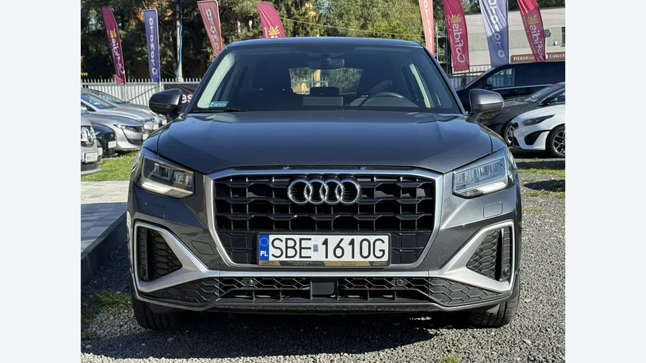 AUDI Q2 -
