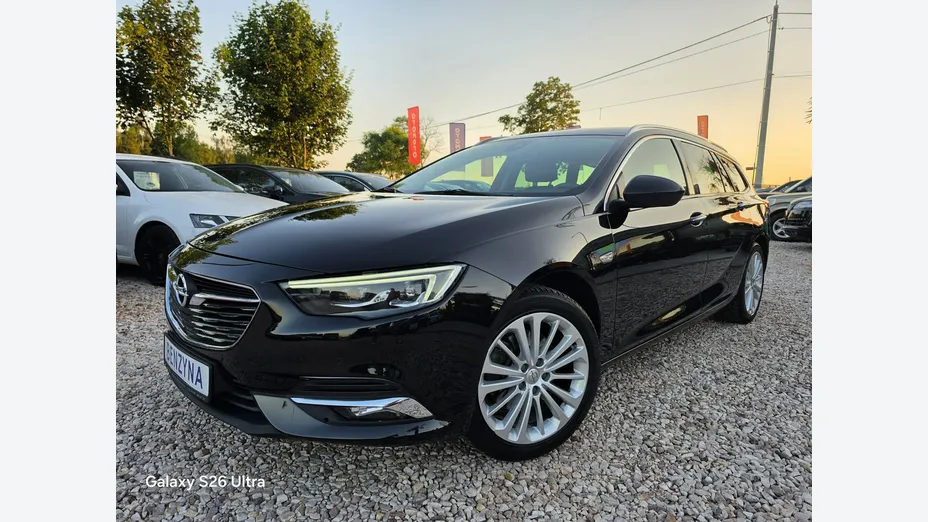 OPEL Insignia -