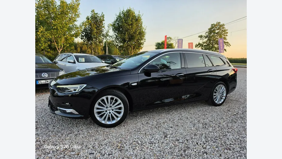 OPEL Insignia -